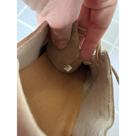 Dbeck Shoes Women's Size 38 (US‎ Size 6-6.5) Beige Barefoot  Sneakers  AUS Brand - Picture 8 of 9